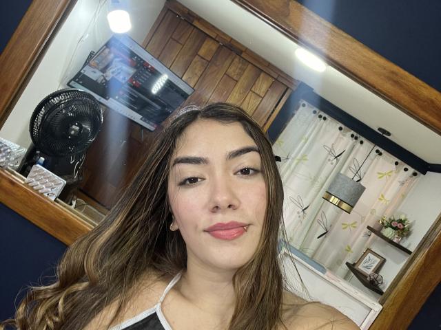 SharonKlart - Live sexe cam - 26000597