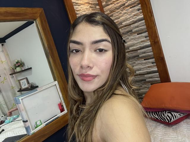 SharonKlart - Sexe cam en vivo - 26000669