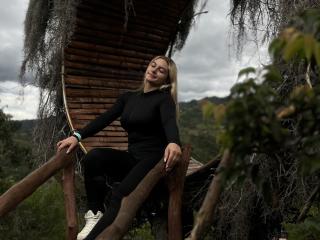 AtheneaRossi - Sexe cam en vivo - 26001337