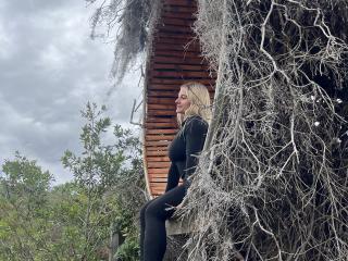 AtheneaRossi - Sexe cam en vivo - 26001345