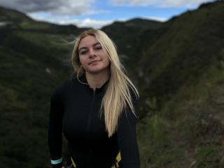 AtheneaRossi - Sexe cam en vivo - 26001409