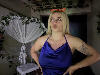 AtheneaRossi - Sexe cam en vivo - 26001589