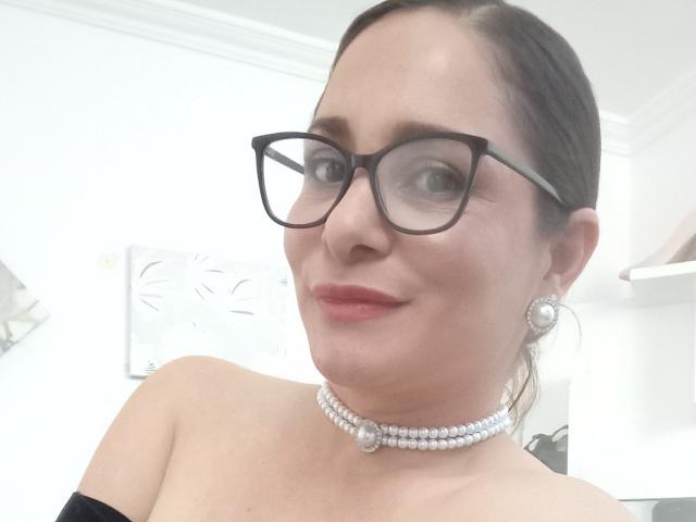 LaceySwit - Live sex cam - 26001717