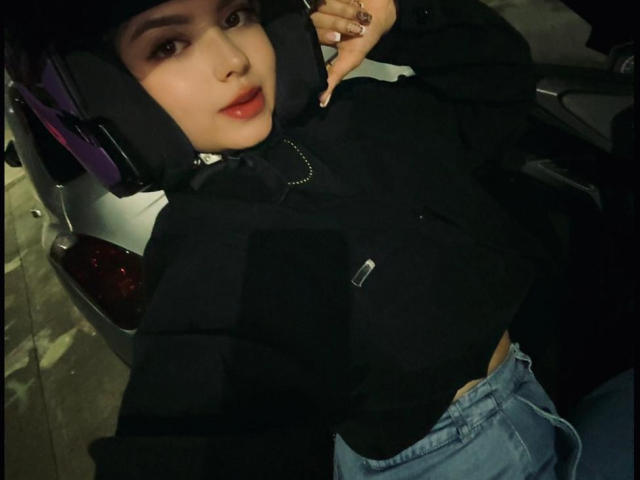 SofiaFoxx - פורנו בשידור חי ומצלמת סקס - 26005321