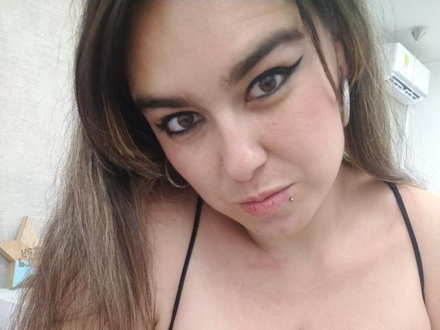 TaylorNova - Live sex cam - 26012437
