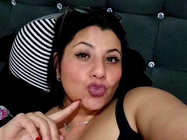 AngeleRoux - Live sexe cam - 26012925