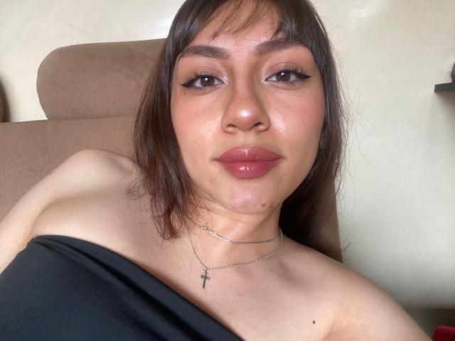LuluBerry - Live sex cam - 26013061