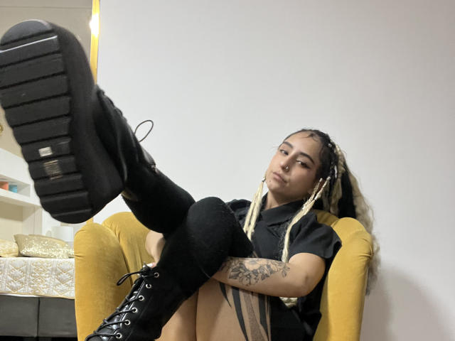 MaveParker - Live porn &amp; sex cam - 26013597