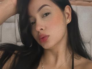 EmilyParkerr - Live sex cam - 26020753