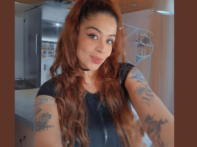 AlaiaLove - Live Sex Cam - 26021613