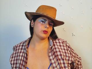 ZafiroYeux - Live porn &amp; sex cam - 26031029