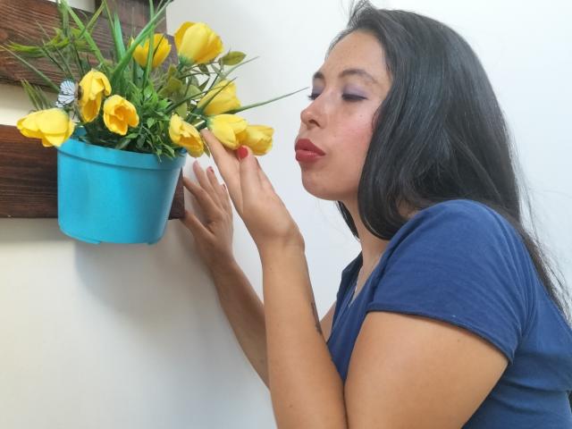 NikkieMilky - Sexe cam en vivo - 26031249