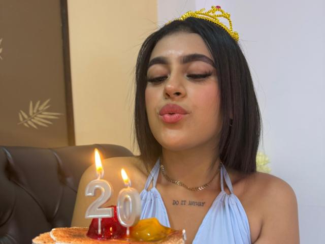 DaffneAddison - Live porn &amp; sex cam - 26033045
