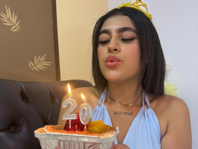 DaffneAddison - Live porn &amp; sex cam - 26033057