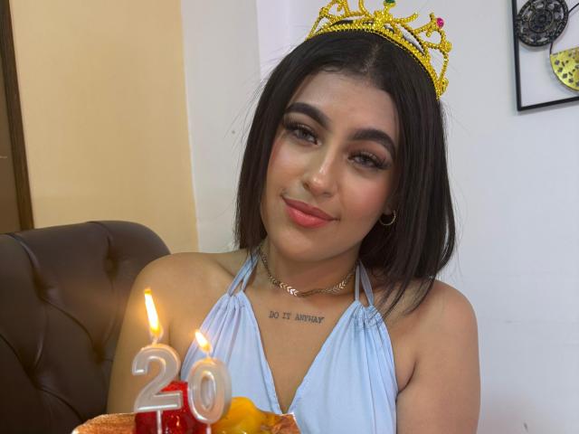 DaffneAddison - Live sex cam - 26033061
