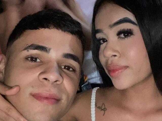 IsabellaAndMatteo - Live sexe cam - 26033421