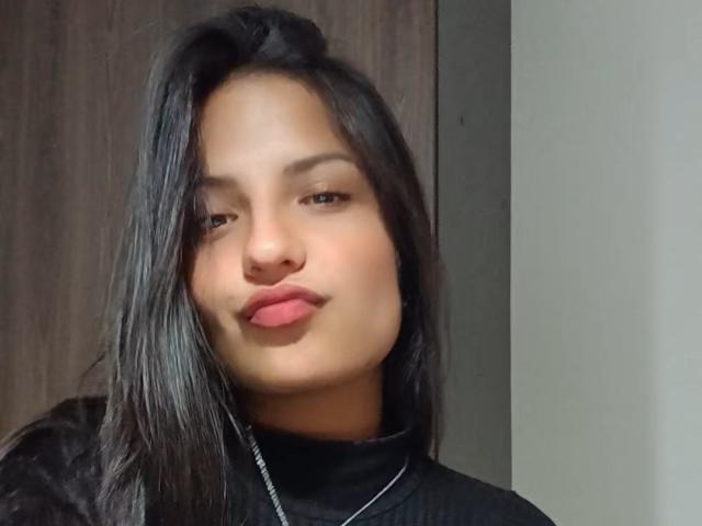 LailaBarker - Live sex cam - 26034581