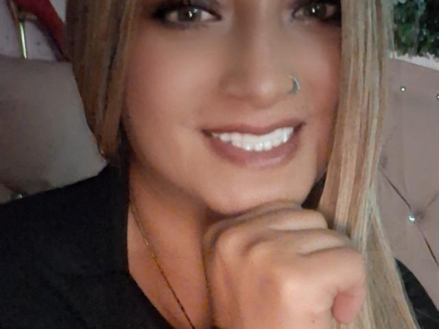 AlessadraJones - Live sex cam - 26036873