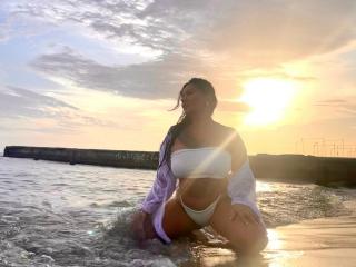AlessandraMalory - Live Sex Cam - 26037885