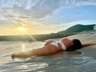 AlessandraMalory - Live Sex Cam - 26037893