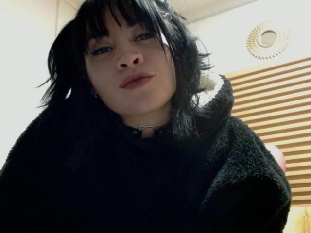 IsisDiosa - Live Sex Cam - 26039581