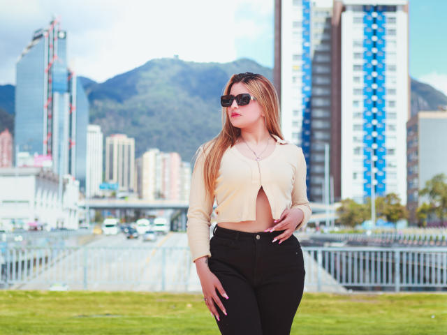 SaraWestt - Sexe cam en vivo - 26040089