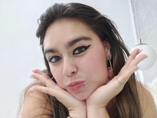 TaylorNova - Live sex cam - 26040857