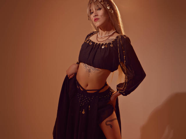 OliviaMonroe - Live sex cam - 26041077