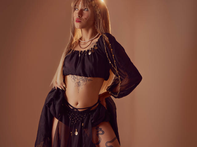 OliviaMonroe - Live porn &amp; sex cam - 26041117
