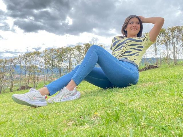 LucieMilner - Live porno og sexkamera - 26043237