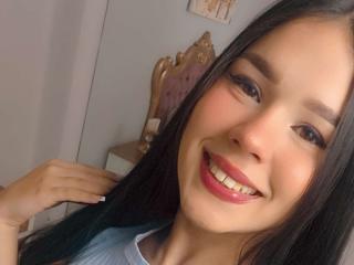 CarolineWill - Live sex cam - 26043293