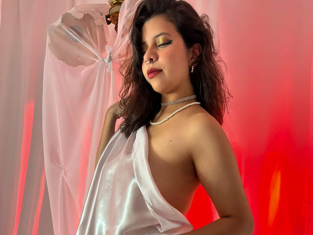 ScarlethSweetX - Live sex cam - 26044469