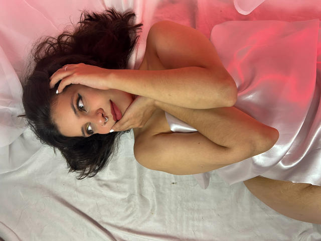 ScarlethSweetX - Live Sex Cam - 26044489