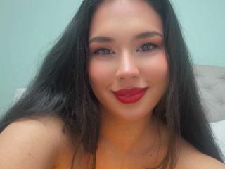 CarolineWill - Live sex cam - 26044765