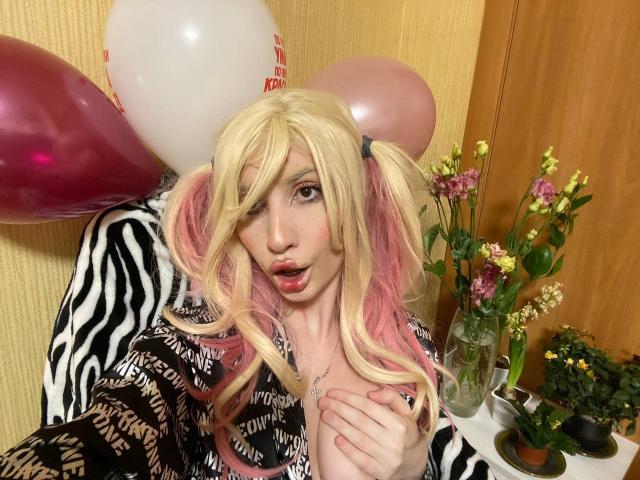 ElzaKomx - Live porn &amp; sex cam - 26046377