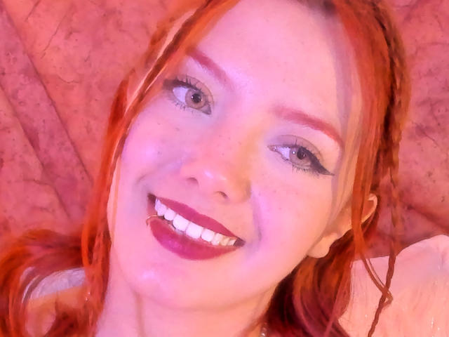 EmmaThomsonn - Live sex cam - 26047229