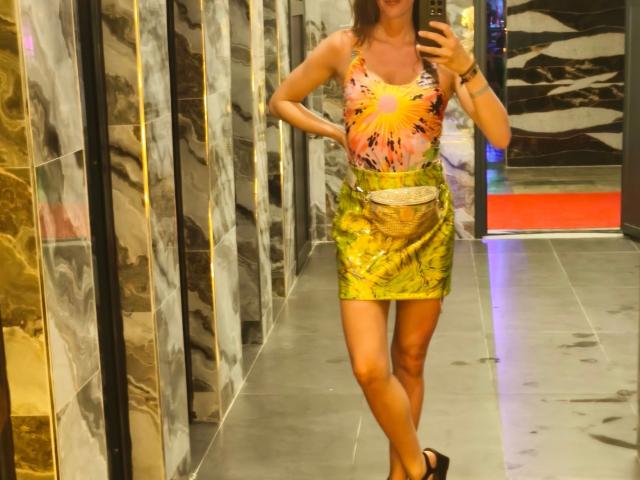 LucieDeluxe-hot - Live Sex Cam - 26047581