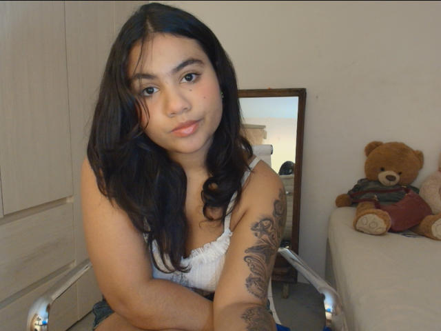 ParadiseBloom - Sexe cam en vivo - 26050921