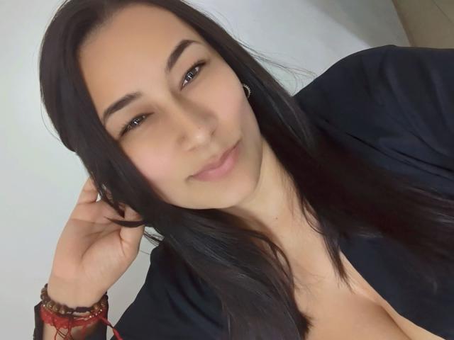 EmaFoxy - Live porn &amp; sex cam - 26053221