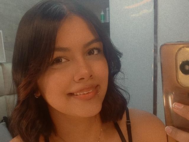 EmilyRobeerts - Sexe cam en vivo - 26053321