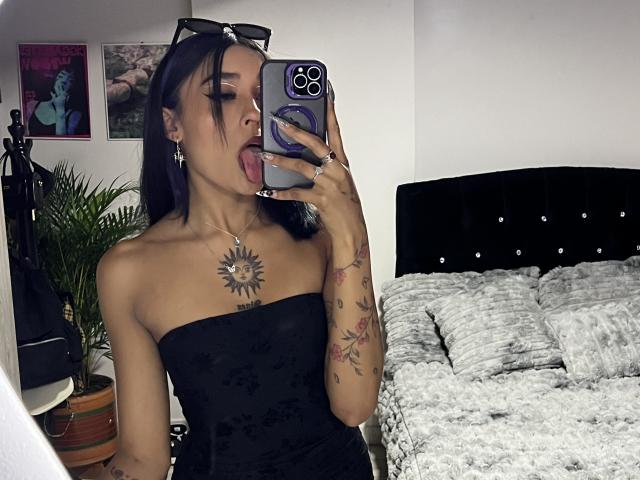 SalomeMille - Live porn &amp; sex cam - 26054957