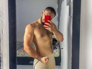 LatinaFuckFest - Live sex cam - 26055841