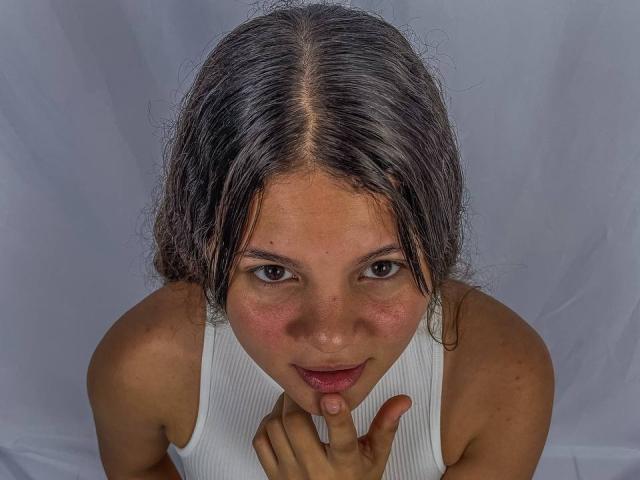 LatinaFuckFest - Live sex cam - 26055849