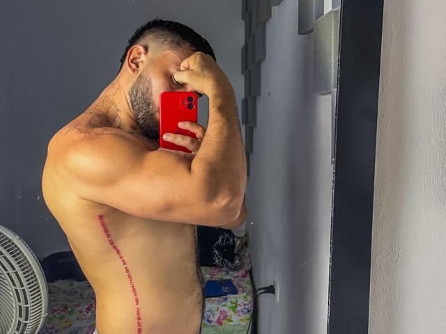 LatinaFuckFest - Live sex cam - 26055853