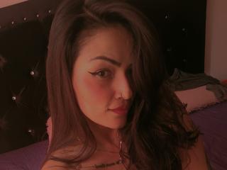 AliceGiorgia - Live sexe cam - 26062133