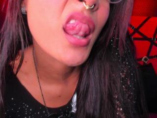 MelisaSavino - Live porn &amp; sex cam - 26069133