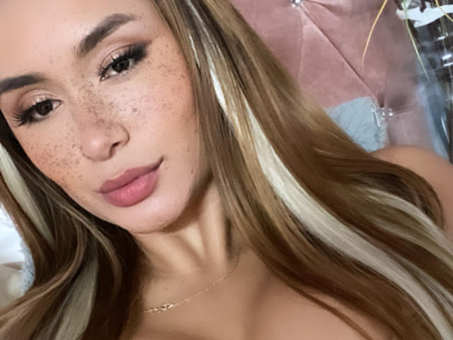 ValeriaKlaus - Live sex cam - 26070989
