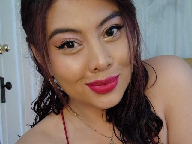 NoemiThornee - Live sexe cam - 26073869