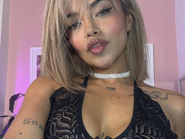 MajoJones - Live sex cam - 26076525