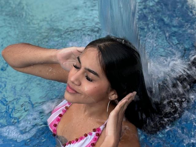AnnyFoxy - Live Sex Cam - 26077273